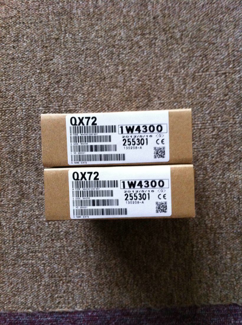 Q00UJCPU-S8-SET且自带2块QX40及2块QY10的单元
