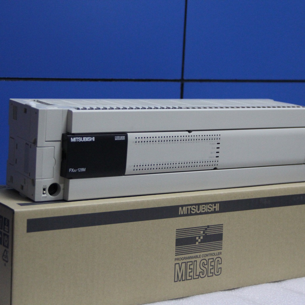 FX3U-16MR/DS内置8入/8出（继电器），DC电源