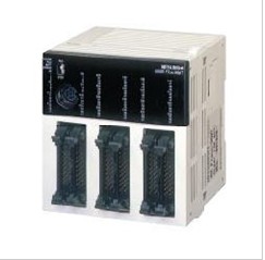 FX3U-64MR/DS内置32入/32出（继电器），DC电源