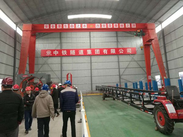  浙江宁波龙门吊出租公司龙门吊在开动前要注意