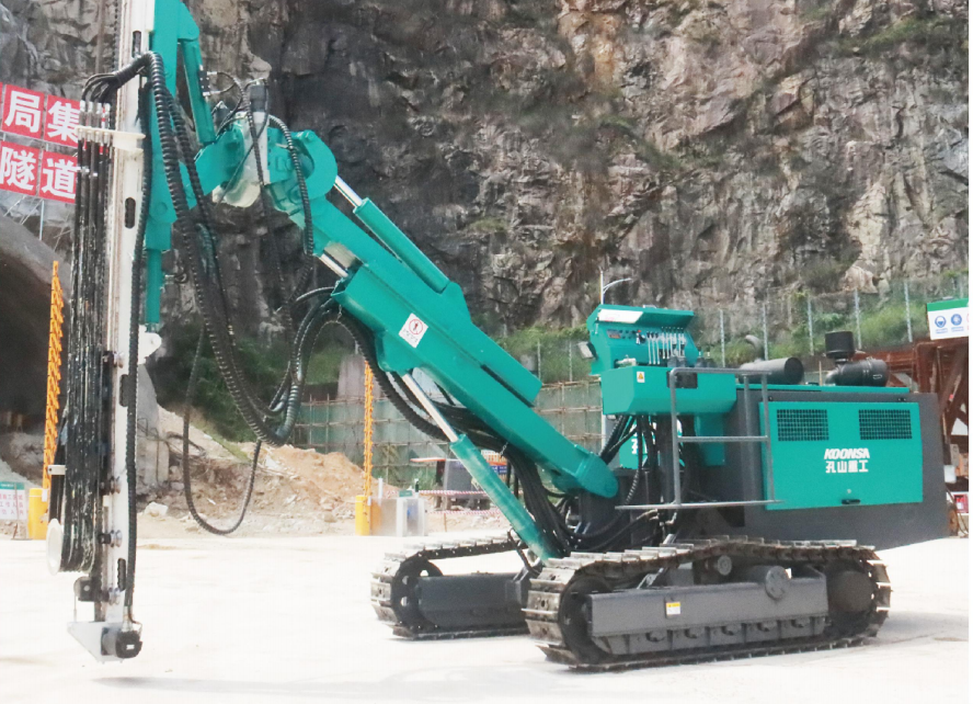 陕西汉中孔山KS690液压顶锤式钻机