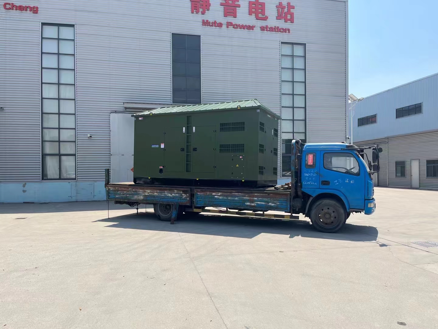 武汉运动会600KW柴油发电机组负载箱回收燃油改善可降低污染
