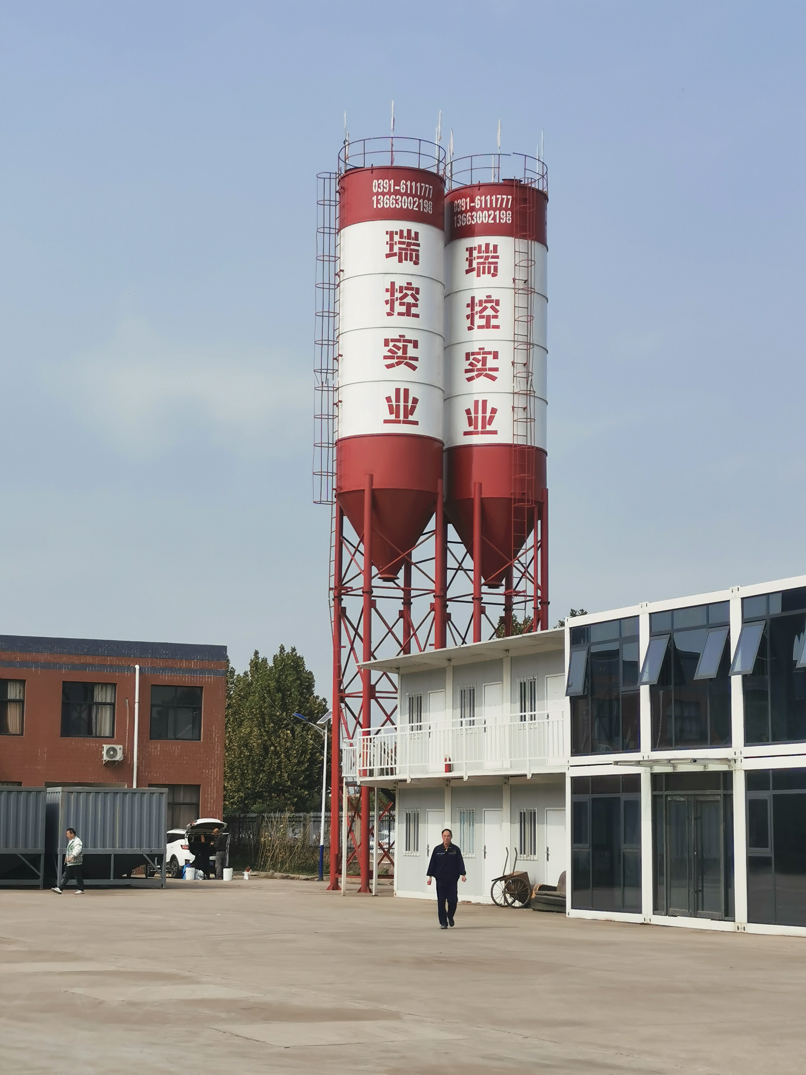 水泥仓的工作原理