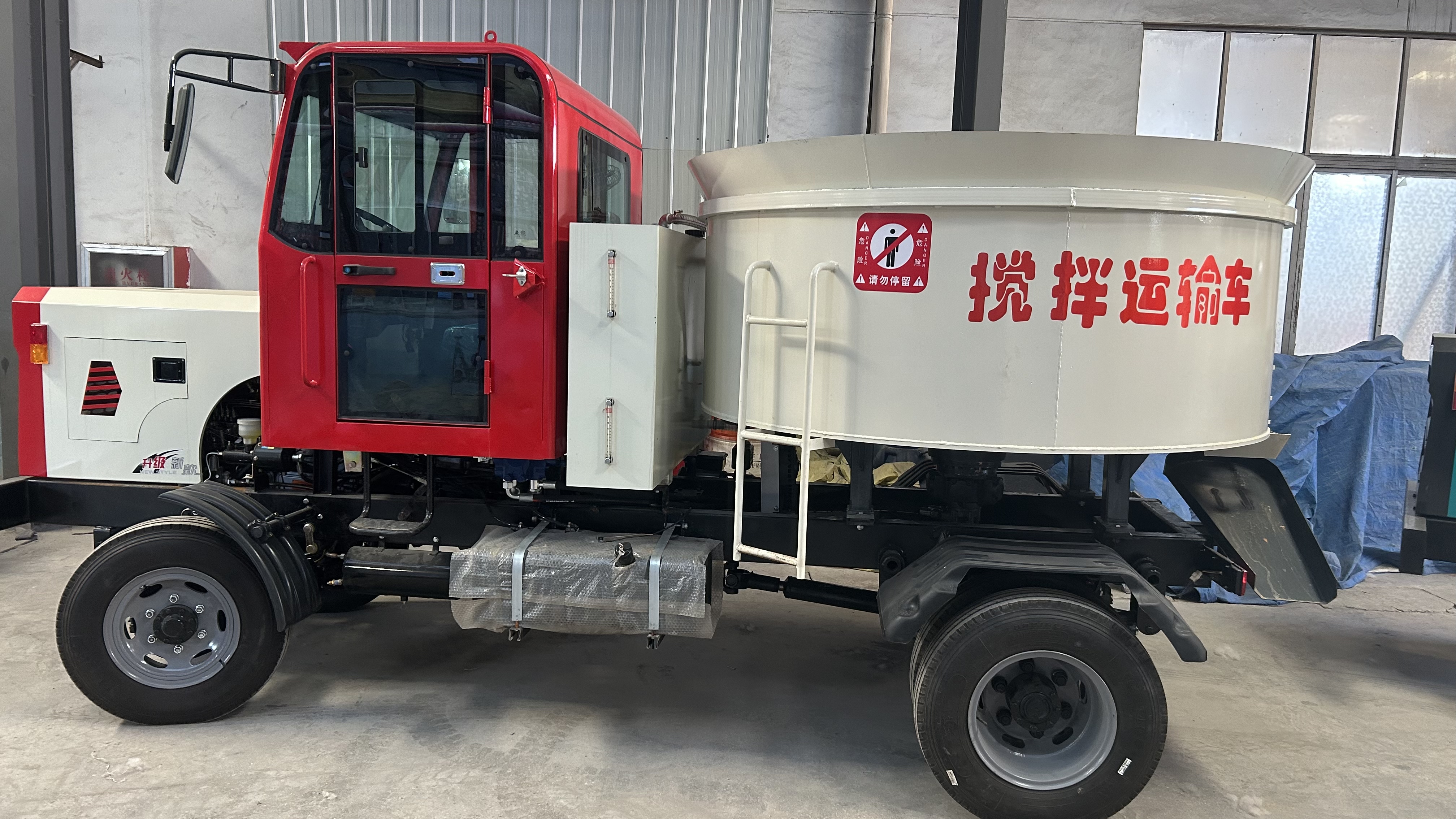 2400搅拌运输车
