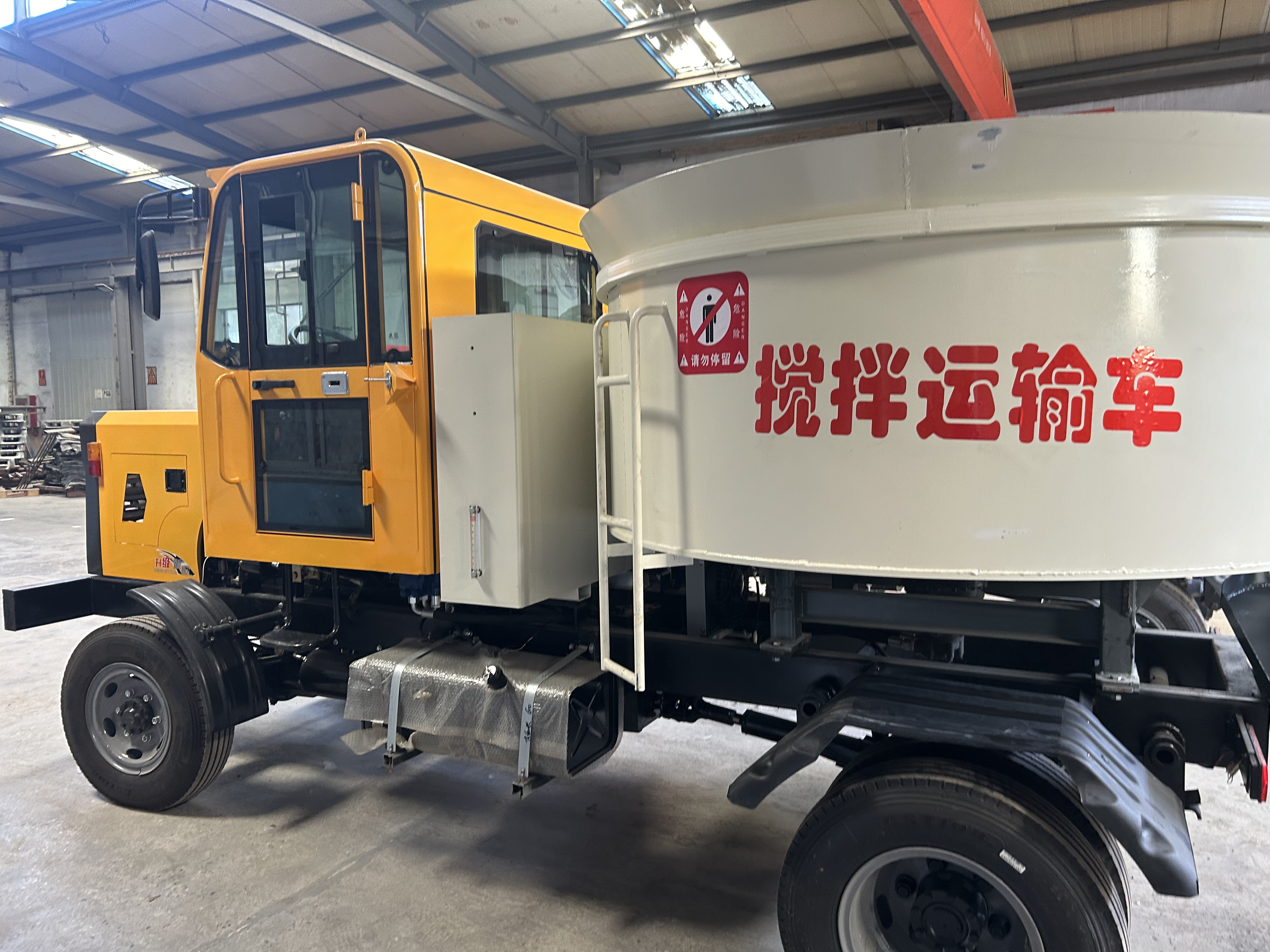 3500型混凝土搅拌运输车