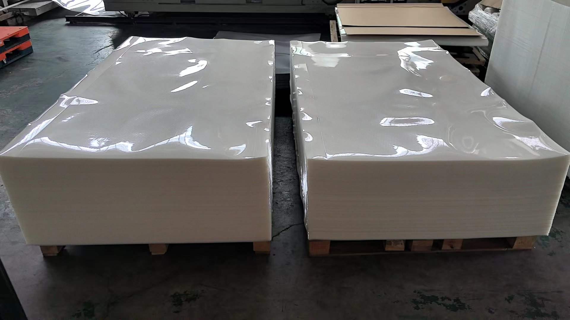 HDPE物流托盘 滑片推拉器 塑料滑托板替代塑料托盘