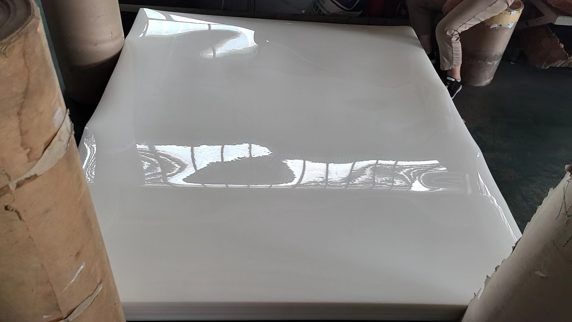 工艺品出口塑料滑托板 装柜滑卡片 物流运输板 快速周转
