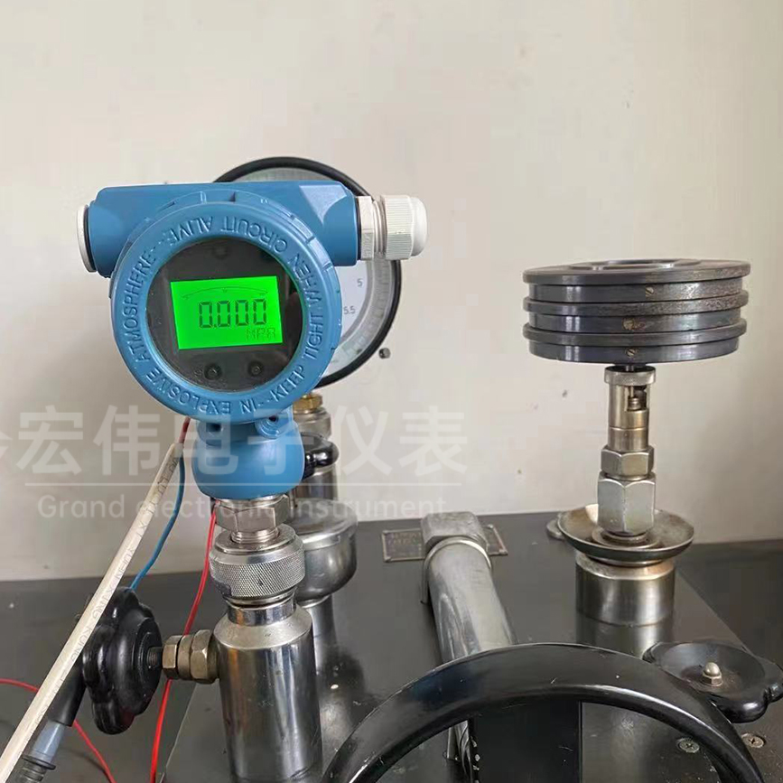 直连式压力变送器