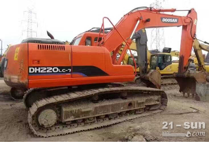 斗山DH220-7二手挖掘机