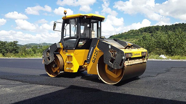 柳工压路机挂挡示意图