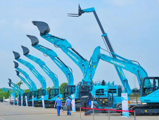 山河智能：湖南省2021年“安全生产月”启动仪式在山河工业城举行