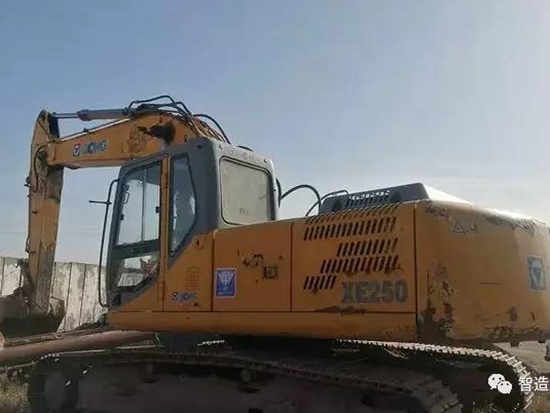 徐工XE250挖掘機回轉時有異響是什么情況
