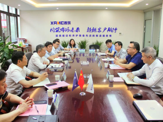 河南省公路工程局集团董事长刘前进一行到访西筑公司