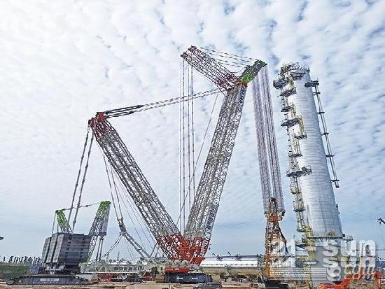 1850吨！中联重科3200吨起重机再刷吊装新纪录助力重大建设