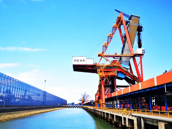 国内首个高效直装工艺在天津港成功应用