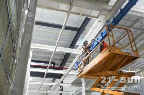 歐勝高空作業平臺新工廠進入內裝階段，預計今年10月底竣工驗收