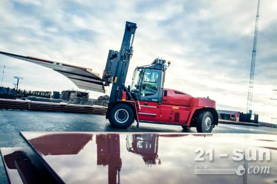 卡尔玛9-18吨中型叉车提升智利Ultraport公司的运营效率