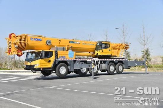 同級別的徐工130噸8節臂吊車，XCT/XCA應該如何選擇？