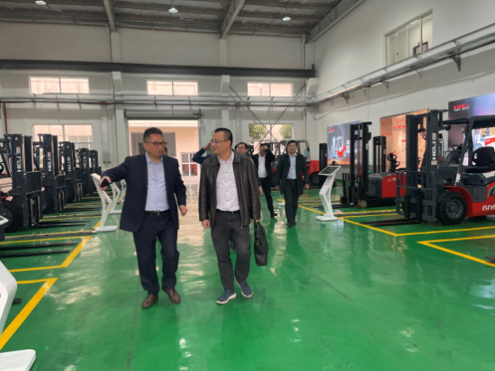 上海航天811所與上海合力簽署20臺3噸氫能源叉車合同