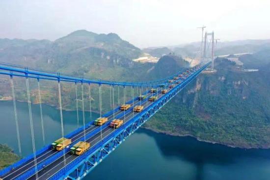 亚洲第四大山区跨峡谷类型悬索桥通过荷载试验
