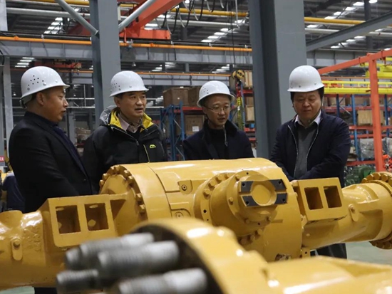 共话未来 | 中国工程机械工业协会会长莅临成工参观交流