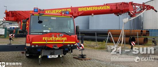 刚投入使用不久，基于利勃海尔LTM1070-4.2的消防救援起重机实拍播