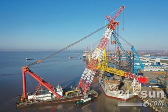 啟東中遠海運海工完成3000t主吊機吊裝工程(圖2)