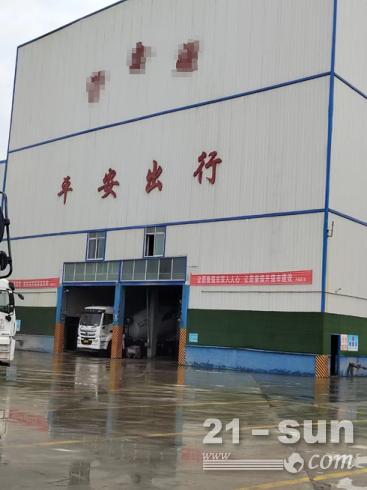 交车火爆！27台徐工漢風G5轻量化搅拌车盛大交付！(图3)