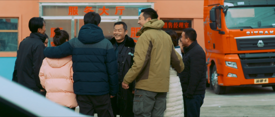 汕德卡送你一张电影票｜《汕耀人生》带你走近高端重卡新时代(图13)