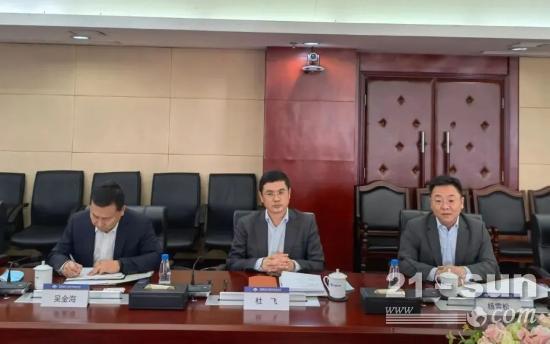 探讨合作新模式！何清华带队赴中国路桥拜访交流(图3)