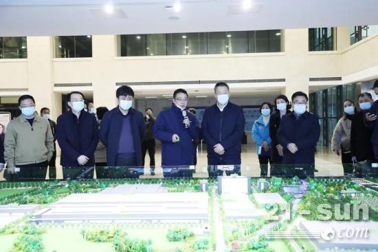 芜湖市委副书记、市长宁波一行到中联农机调研(图1)