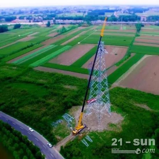 柳工130吨起重机亲兄弟齐上阵(图4)