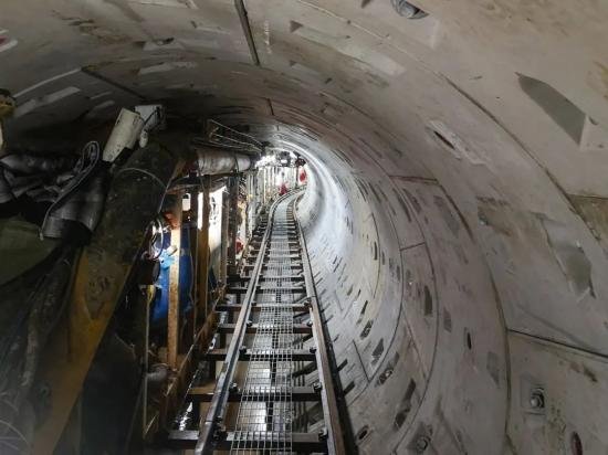 铁建重工国产最小直径泥水平衡盾构机建功奎河综合整治工程(图4)