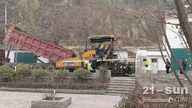 【四好农村路】徐工成套化道路机械乡村道路独领风骚(图1)
