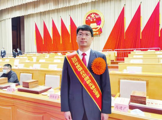 方圆集团党委书记、总经理刘长城 荣获“烟台市创新先锋企业家”称号