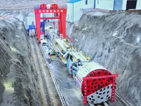 21736米！“中鐵360號”創造國內8米級敞開式TBM連續掘進最長距離紀錄
