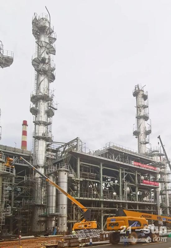 徐工高空作业平台助力世界级绿色石化产业基地建设(图1)