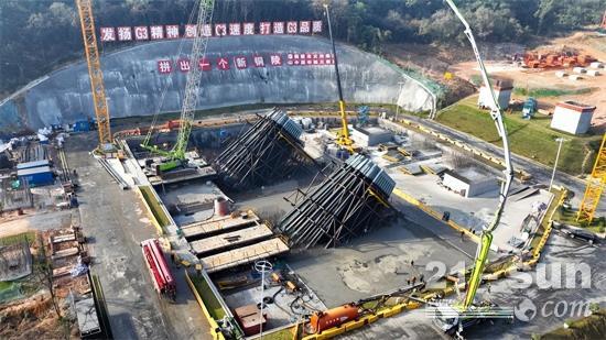 助建又一“世界首座”，中联重科设备鏖战长江新地标