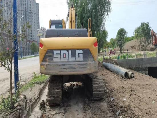 徐州市出售转让二手不详小时--年山东临工LG210挖掘机
