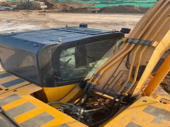 徐州市出售转让二手不详小时2015年龙工LG6225挖掘机