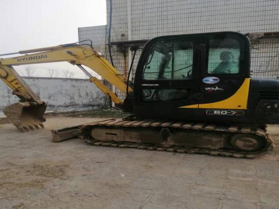徐州市出售转让二手不详小时2012年现代R60挖掘机