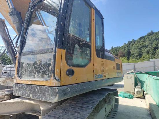 昆明市出售转让二手不详小时2016年徐工XE215D挖掘机