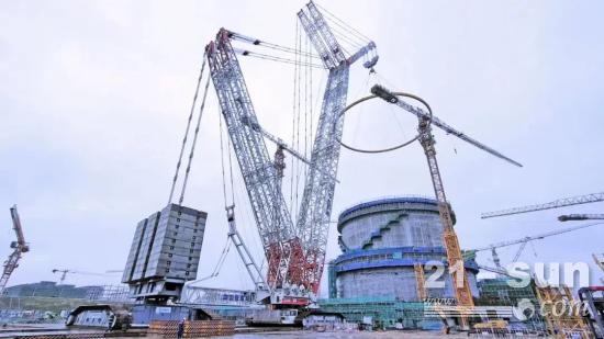 新年建新功，中联重科ZCC3200NP履带吊完成昌江核电环梁环轨吊装