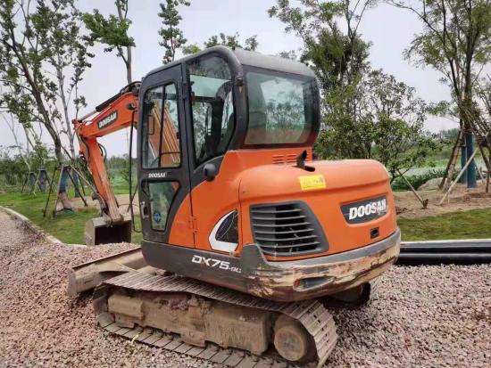 徐州市出售转让二手不详小时2018年斗山DX55-9C挖掘机