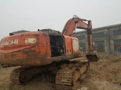 河北省承德市出租240/3履带式挖掘机