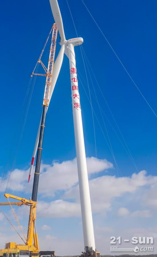 徐工2600吨吊车“全球第一吊”！三天安装一台风机！