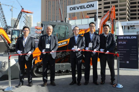 DEVELON(迪万伦)亮相2023年美国拉斯维加斯工程机械展览会