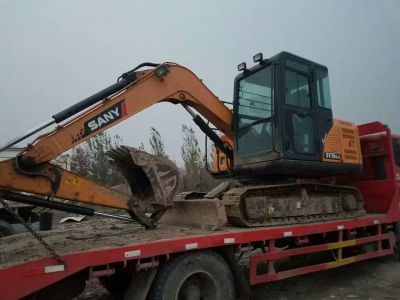 河北省保定市出租SY65C履带式挖掘机