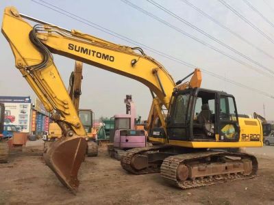 河北省保定市出租200A5履带式挖掘机