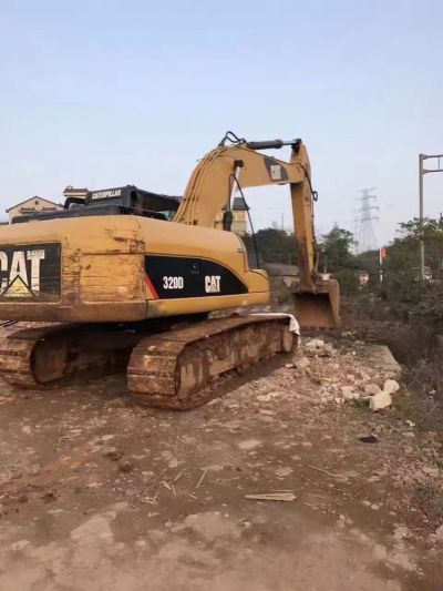 河北省保定市出租320D履带式挖掘机